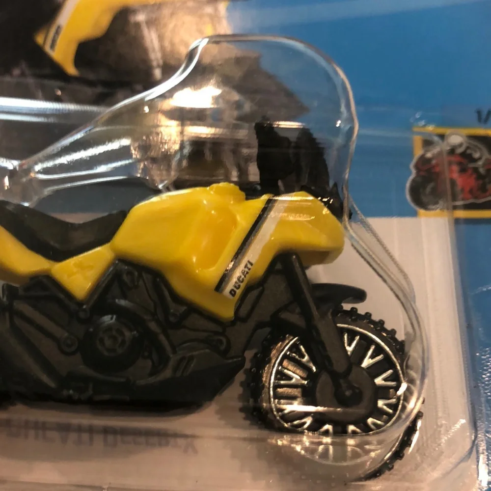 Mattel Hot Wheels Yellow and Black Stunt Bike